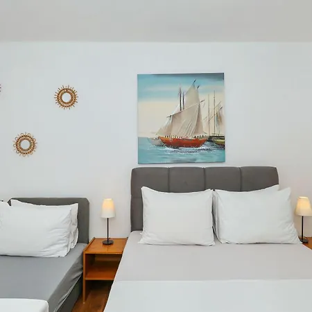 Gazic, No 2 Appartement *